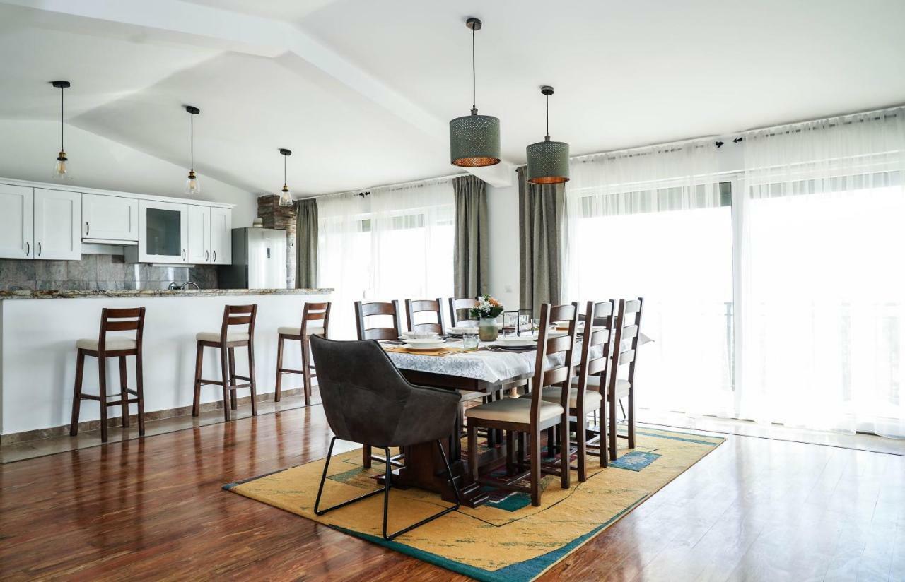 Home Away From Home With Outdoor Pool, Botanical Garden And A Beautiful Sea View Kastela Luaran gambar