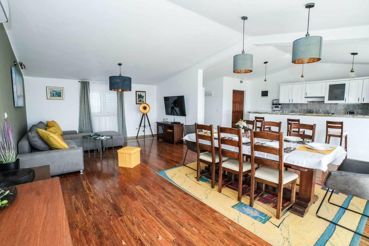 Home Away From Home With Outdoor Pool, Botanical Garden And A Beautiful Sea View Kastela Luaran gambar