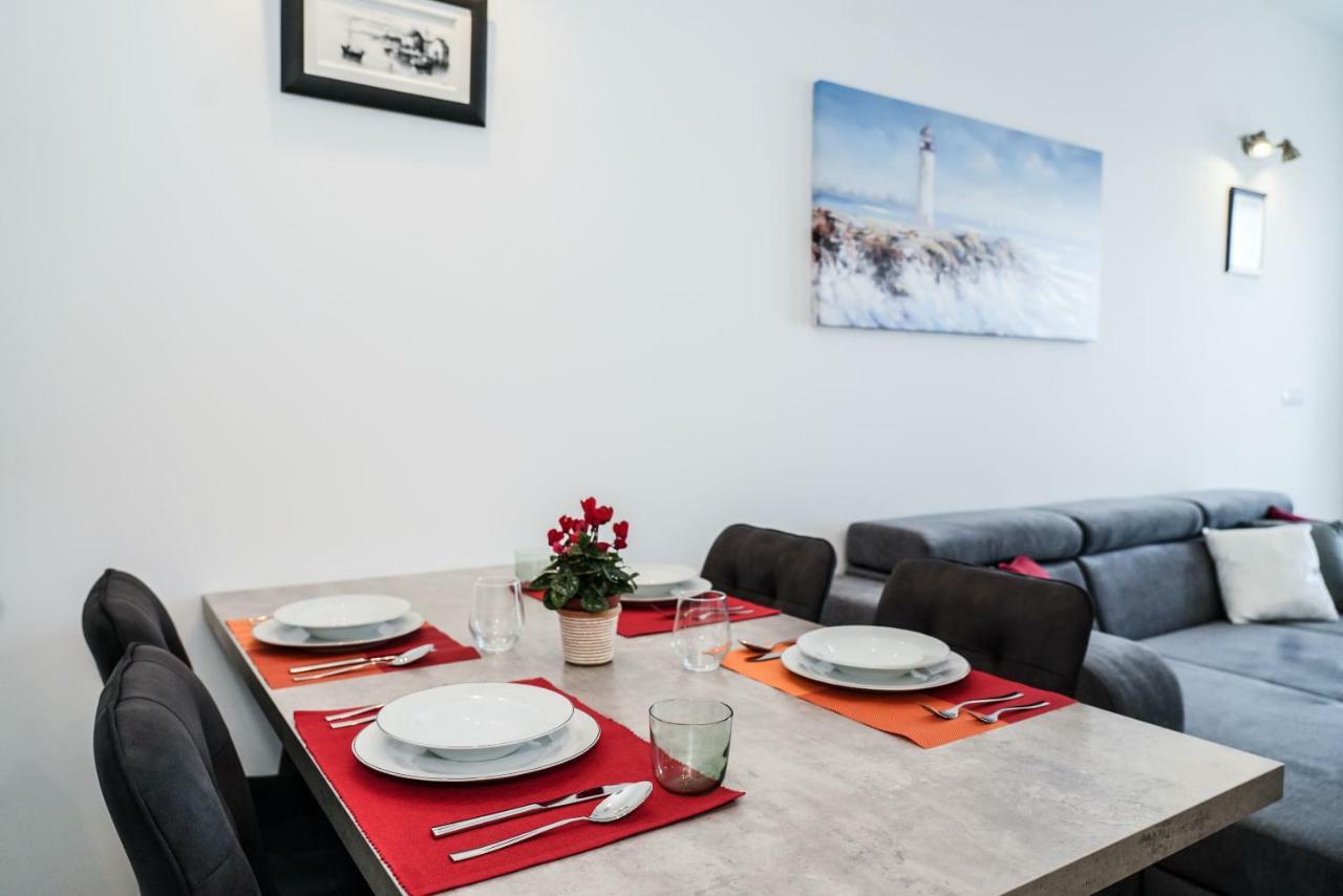 Home Away From Home With Outdoor Pool, Botanical Garden And A Beautiful Sea View Kastela Luaran gambar